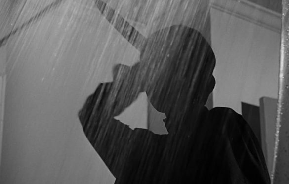 A crazed old woman enters Marion’s bathroom and stabs her repeatedly.