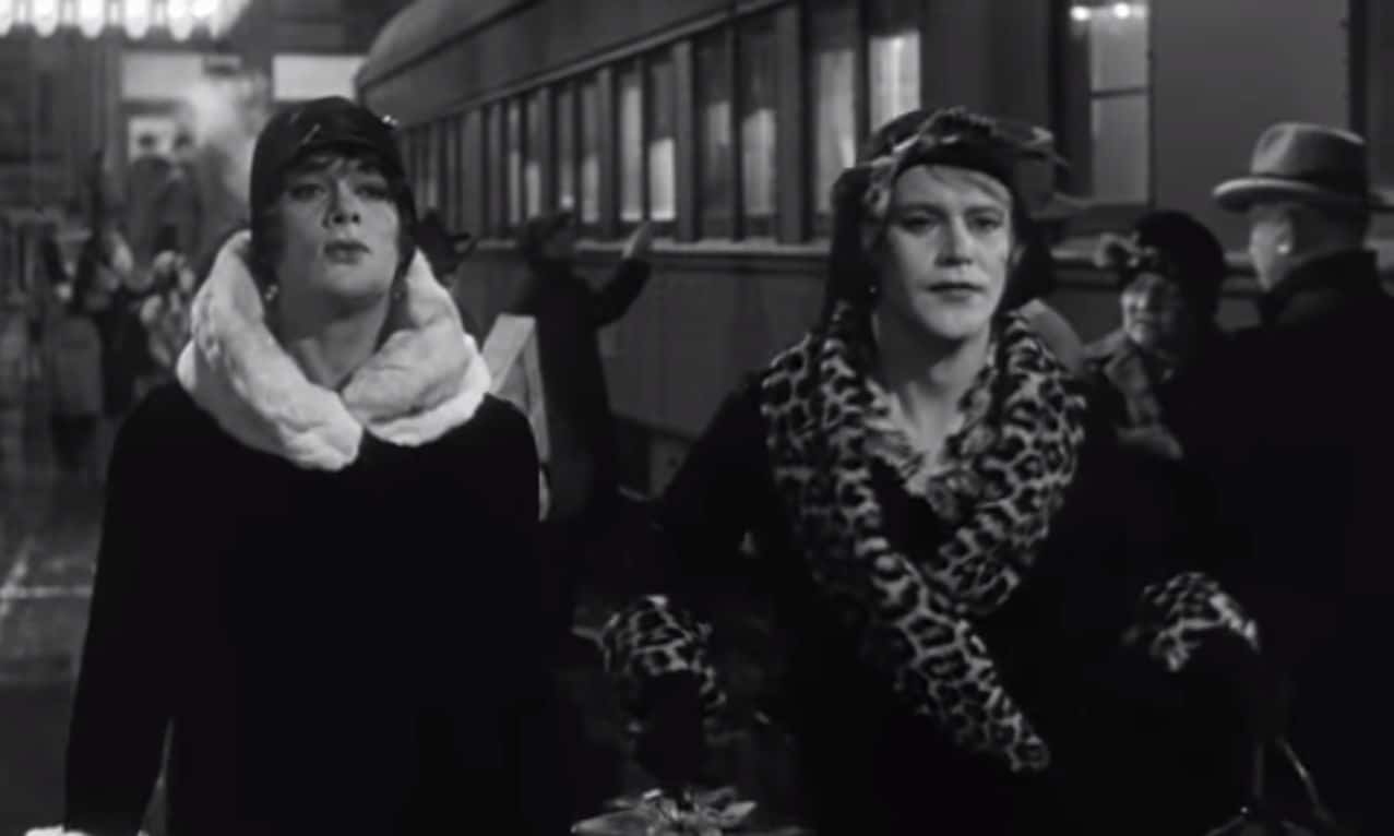 Tony Curtis and Jack Lemmon in drag in the train station