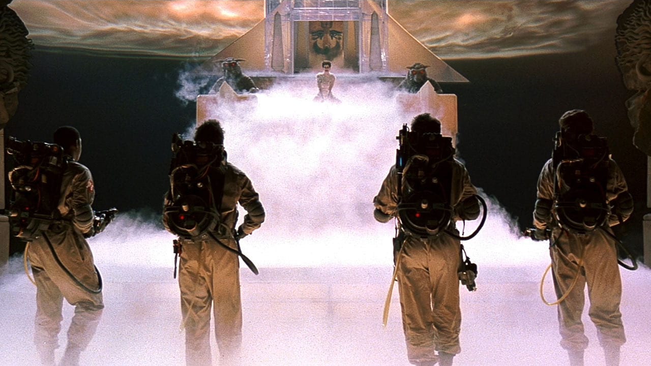 2 Ghostbusters facing Gozer on high