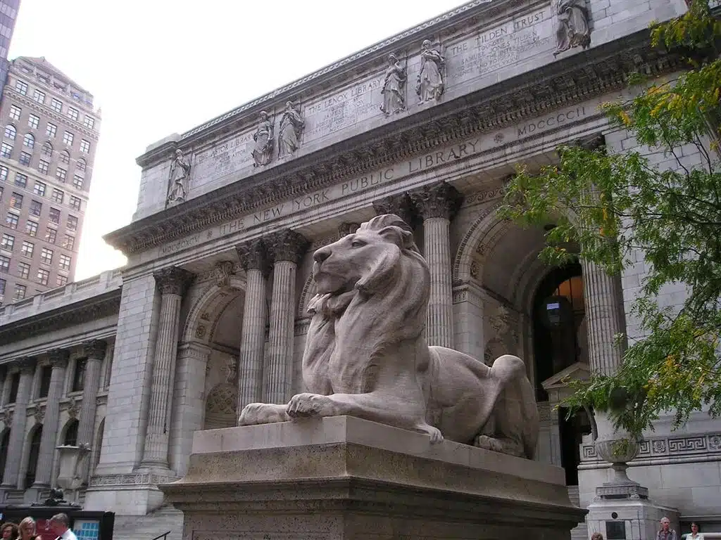 The stone lion outside the NYC public library 