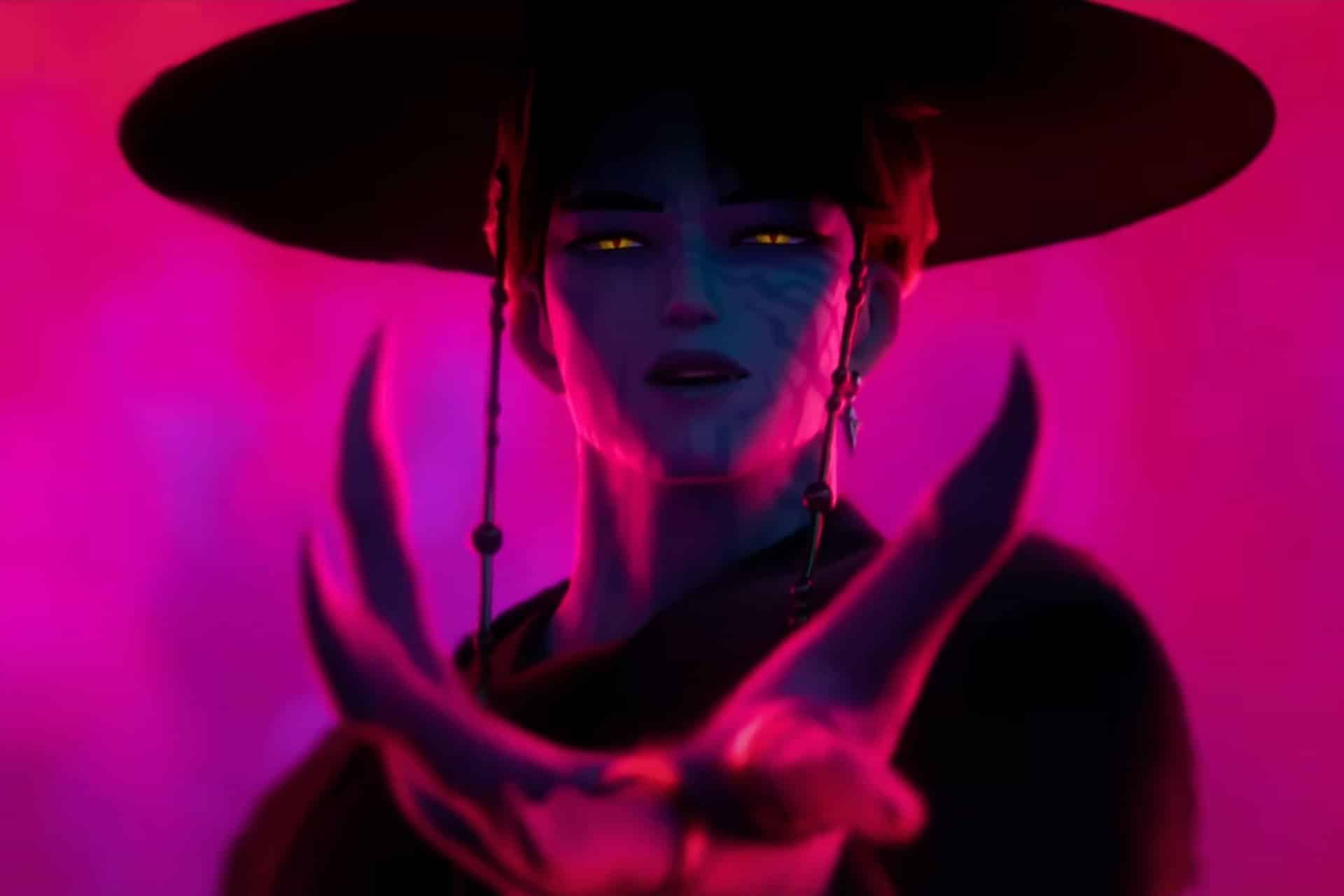 Jinu in an oversized hat